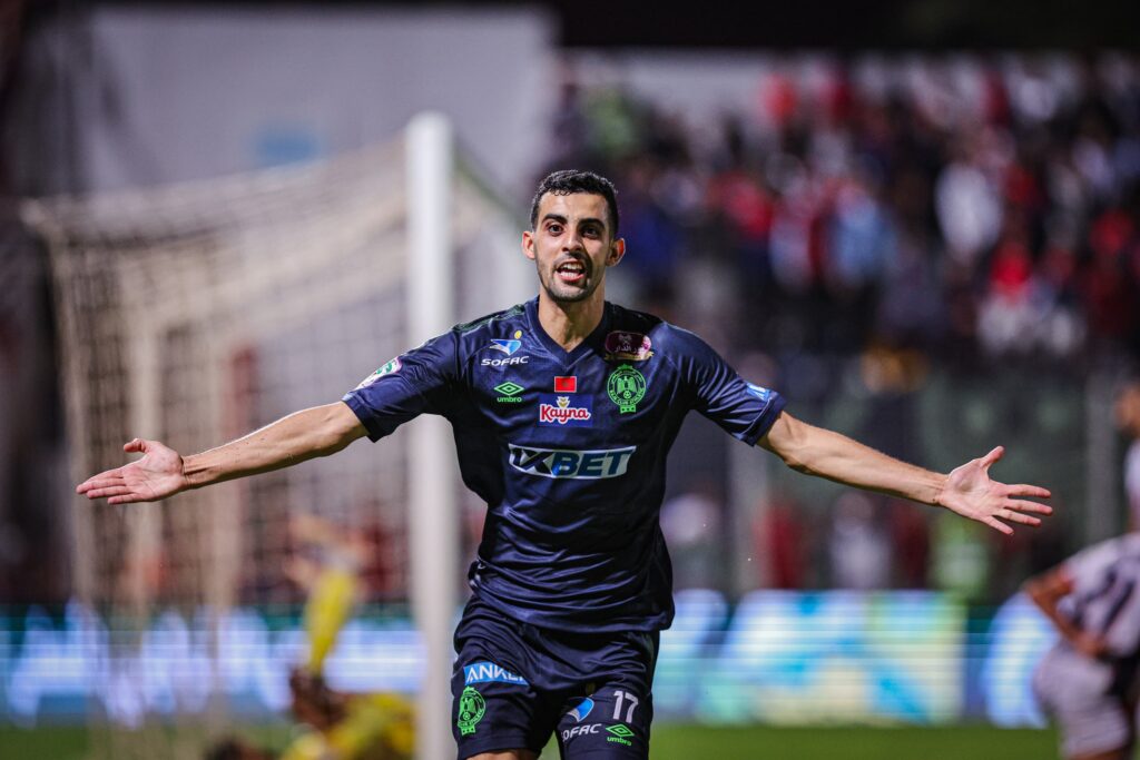 لوريان يُوضح حقيقة اهتمامه بالتعاقد مع نجم الرجاء
